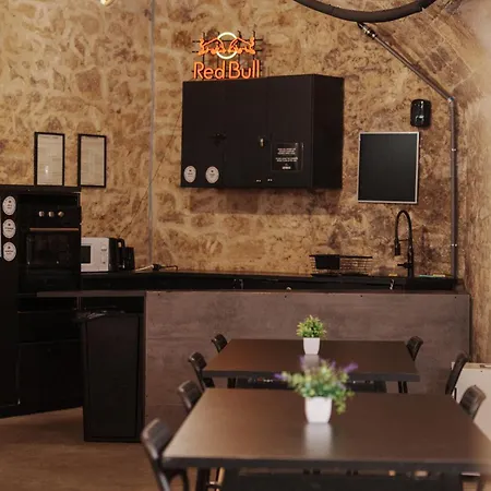 Vandrarhem Le Maje *