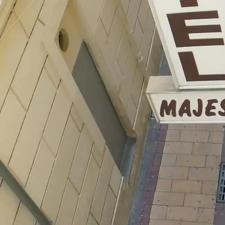 Auberge de jeunesse Le Maje *