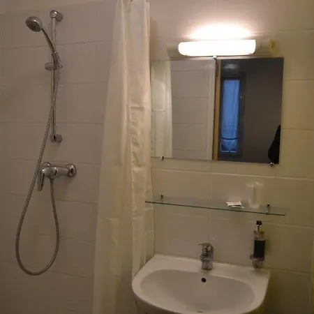 Le Maje Albergue Montpellier